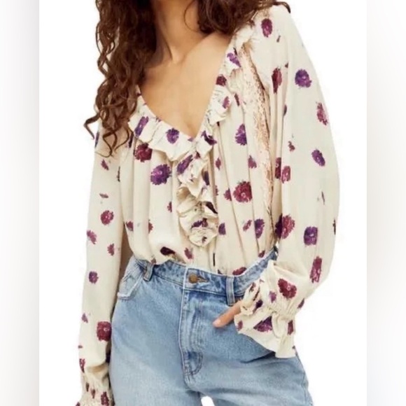 Intimately Free People “Poppy” Print long sleeve ruffle body suit in cream 🌸 - Picture 2 of 12